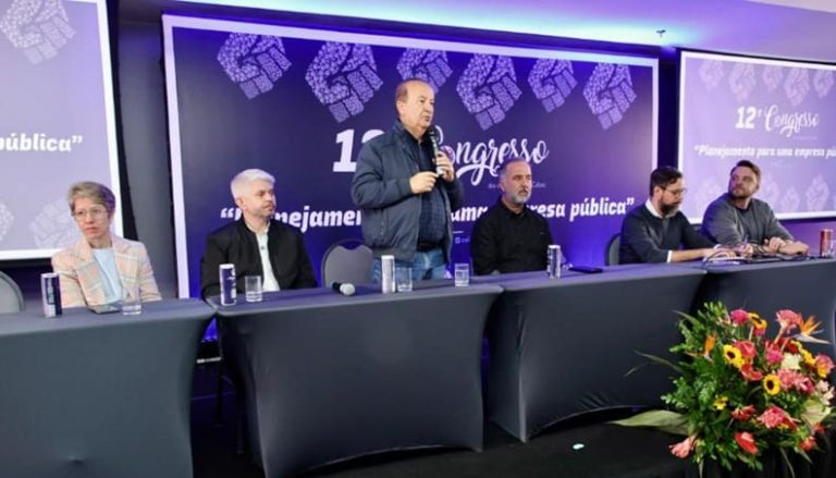 Trabalhadores, diretoria e classe política participam do 12° Congresso dos Empregados da Celesc