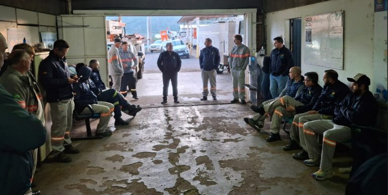 Dirigentes da Intercel fazem intercâmbio entre as bases da Celesc para a Caravana da Intercel