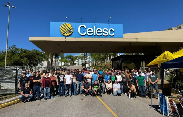 É GREVE: Celesquianos se unem em defesa da isonomia de direitos