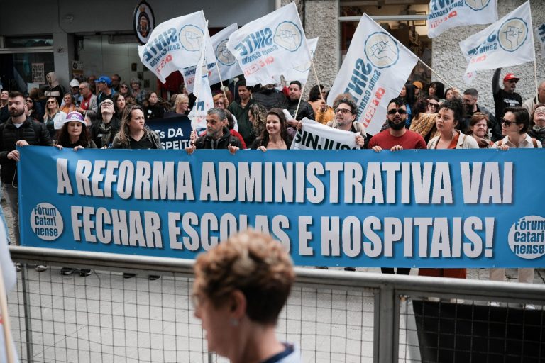 Reforma Administrativa volta à pauta e acende alerta sobre o futuro do serviço público